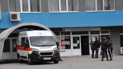 Заповедта за прием и операции в болниците влиза в сила от 14-ти януари. Снимка Архив Черноморие-бг