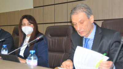 Председателят на ОбС - Бургас Севдалина Турманова трябва да отговори на писмото на областния управител. Снимка Черноморие-бг