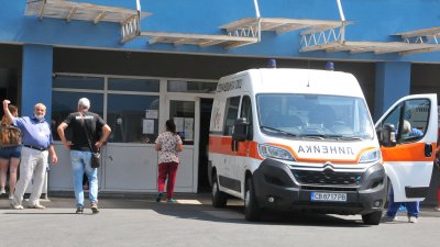Маските в болниците стават задължителни от днес. Снимка Архив Черноморие-бг