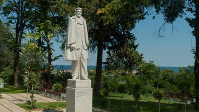 Паметникът на Михаил Герджиков ще събере царевци утре