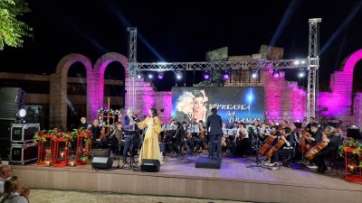Концертът зарадва това лято жителите и гостите на Несебър. Снимки Държавна опера - Бургас