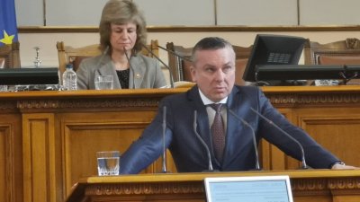Депутатът Димитър Бойчев отправи питане за проекта към министър Аврамова. Снимка ГЕРБ