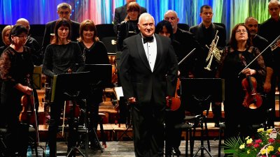 Йордан Дафов за пореден път ще дирижира оркестъра на бургаската опера. Снимка Държавна опера
