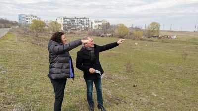 Ивелина Василева на място видя къде ще бъдат реализирани проектите в Меден рудник