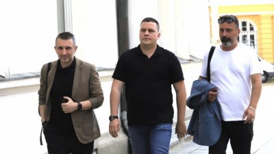 Ивайло Вълчев (вляво) отново ще води листата в Бургас, въпреки че отказа да влезе в 47-то НС