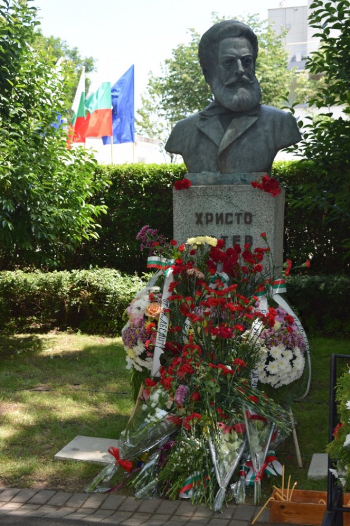 Днес се навършват 144 години от гибелта на Христо Ботев. Снимка Община Бургас