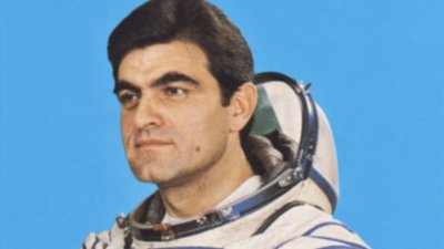 Александър Александров е вторият български космонавт