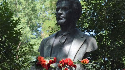 Част от тържествата ще са пред паметника на Васил Левски