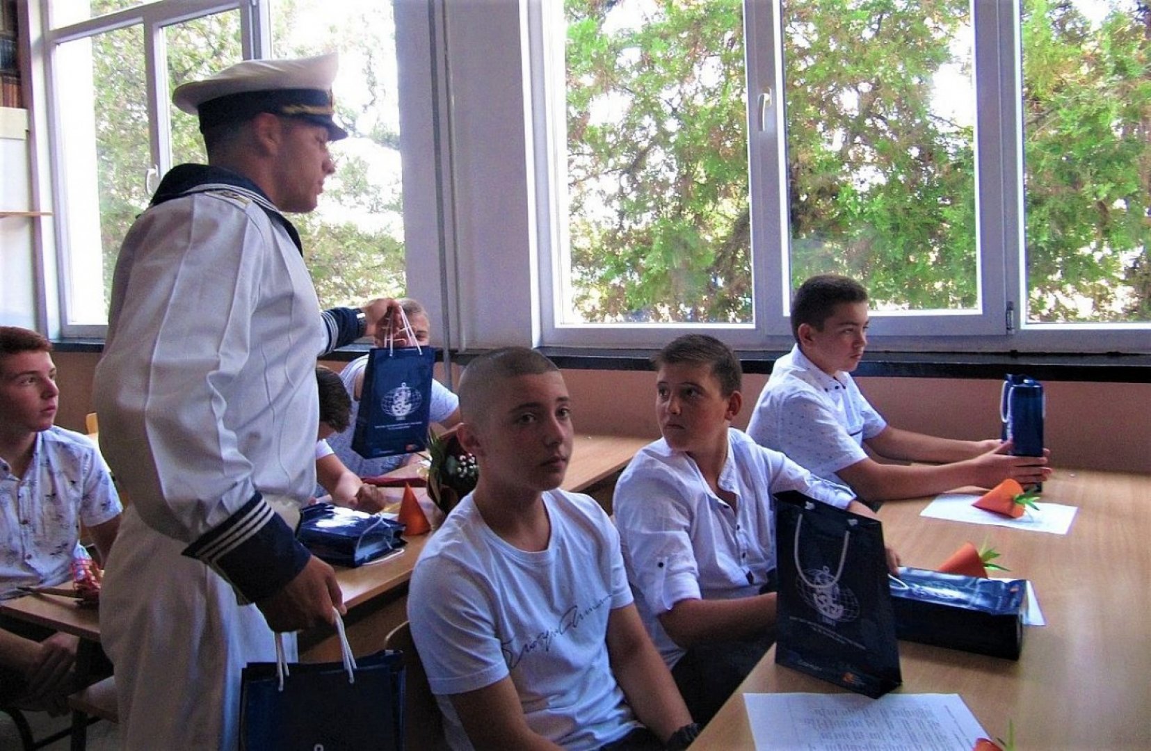 Бургаското Морско училище празнува своя патронен празник днес. Снимка Архив