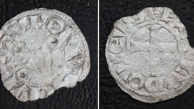 Монетата е отсечена в град Тур, откъдето произлиза и името й. Снимки РИМ - Бургас