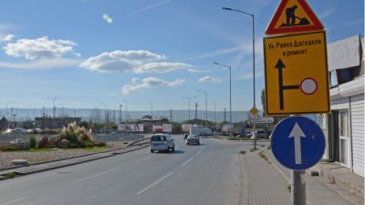 Ремонтните дейности обхващат няколко улици. Снимки Община Варна