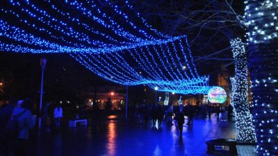 Отсега се знае, че през декември 2022 г. ще се почива пет дни за Рождество Христово. Снимка Община Варна