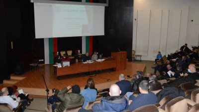 Проектите бяха представени на обществено обсъждане в зала Пленерна. Снимка Община Варна