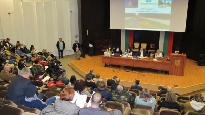 Проектът за бюджет бе представен на обществено обсъждане. Снимка Община Варна