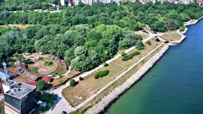 Проектите предвиждат градът да се отвори към морето. Снимка Община Варна