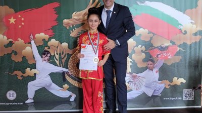 Виктория Колева спечели злато и сребро в дисциплините Нан чуан и Нан гун. Снимки спортен клуб Бей Син