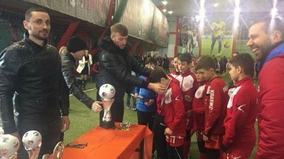ФК Звездичка се окичи със злато на турнира Купа София 2018